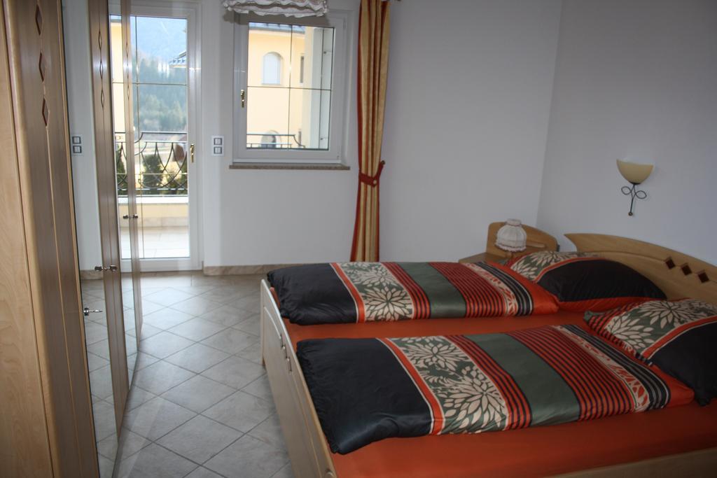 Villa Victoria Hermagor-Pressegger See Habitación foto