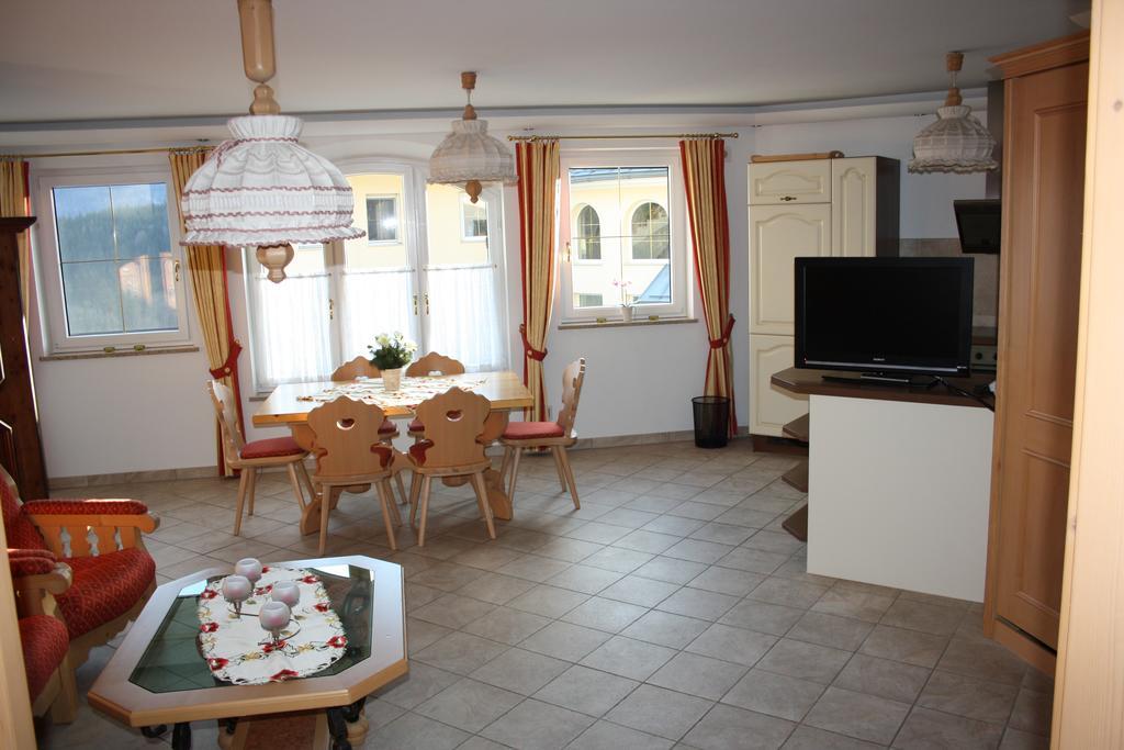 Villa Victoria Hermagor-Pressegger See Habitación foto